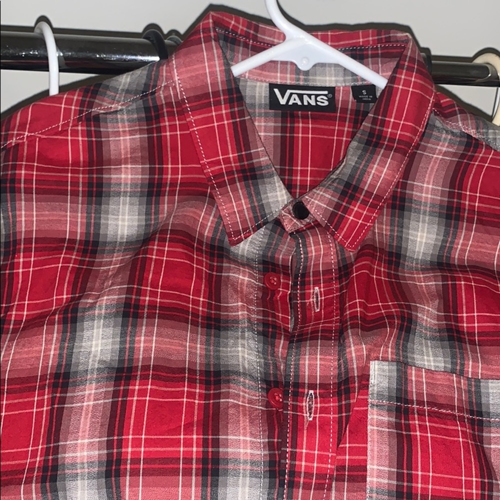 VANS BUTTON UP LIKE NEW SMALL